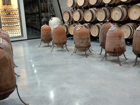 Ophorus Tours - The Bordeaux Wine Explorer: Private Saint-Emilion Tour to Graves & Sauternes