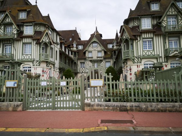 Ophorus Tours - Trouville, Deauville & Honfleur Day Trip – Private Le Havre Cruise Excursion