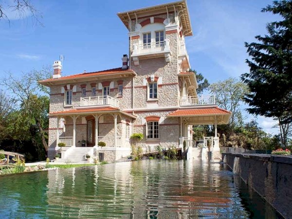 Ophorus Tours - Arcachon Bay Private Day Tour from Bordeaux – River Cruise Excursion