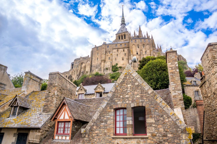 Ophorus Tours - Mont Saint Michel & Abbey Discovery: Guided Tour from Bayeux