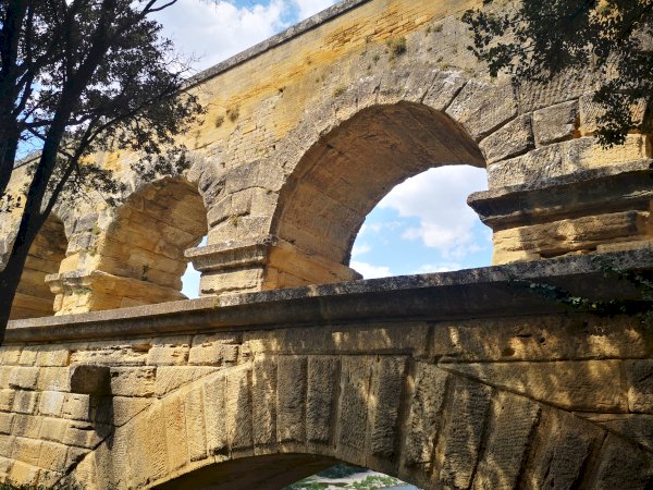 Ophorus Tours - Pont du Gard UNESCO Site – Avignon River Cruise Excursion