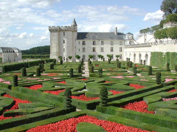 Ophorus Tours - Azay-le-Rideau Visit, Cooking Class & Villandry Gardens from Tours