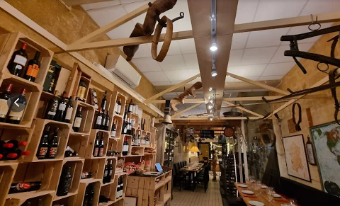 Ophorus Tours - Bordeaux Cheese Cellar Experience: Unlimited Cheese & 3 Glasses of Wine