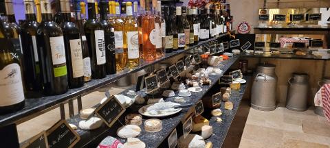 Ophorus Tours - Bordeaux Cheese Cellar Experience: Unlimited Cheese & 3 Glasses of Wine