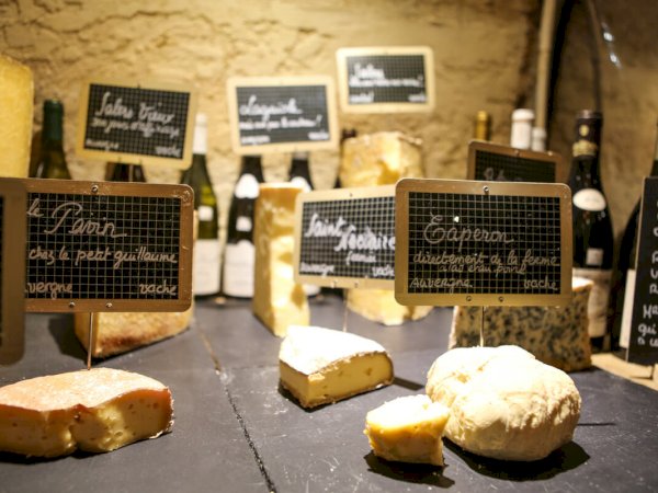 Ophorus Tours - Bordeaux Cheese Cellar Experience: Unlimited Cheese & 3 Glasses of Wine