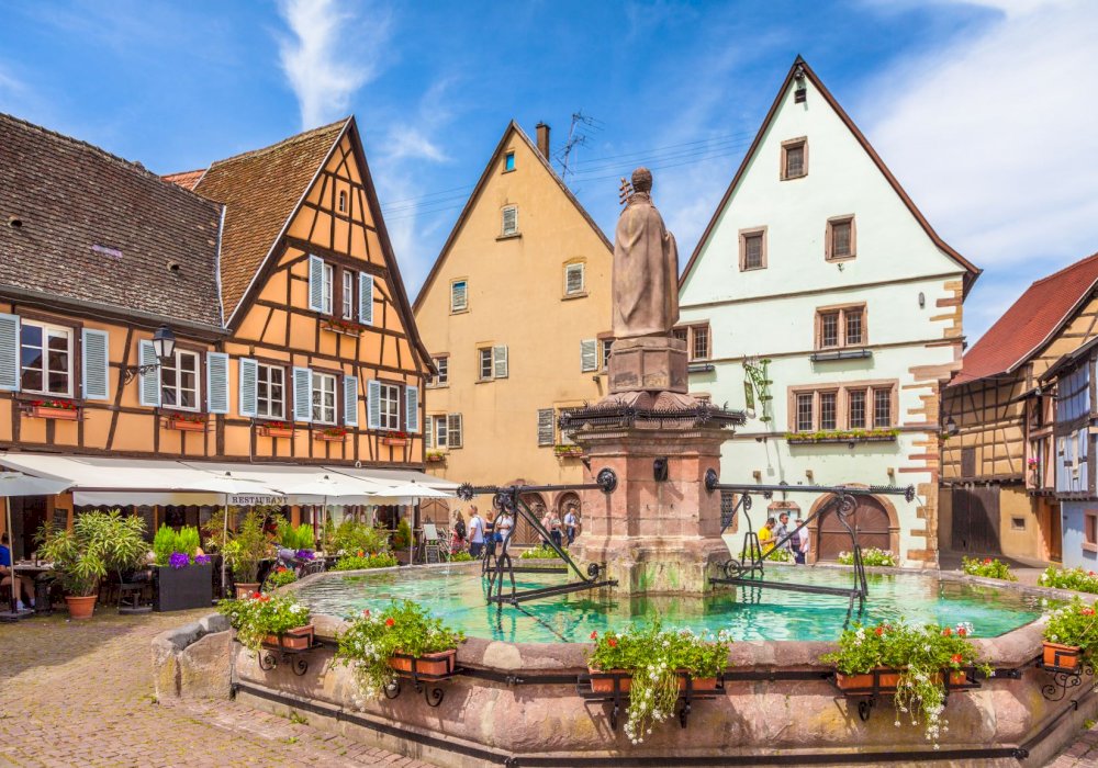 A Private Day Trip from Strasbourg to Visit Colmar, Riquewihr & Haut ...