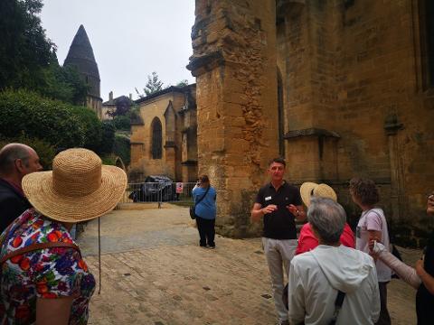 Ophorus Tours - Sarlat Market & Dordogne Culinary Tour : A Taste of Local Flavors