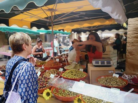 Ophorus Tours - Sarlat Market & Dordogne Culinary Tour : A Taste of Local Flavors