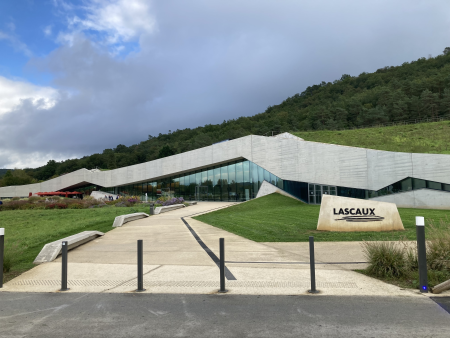 Ophorus Tours - Lascaux IV Cave Art Small Group Half-Day Tour from Sarlat