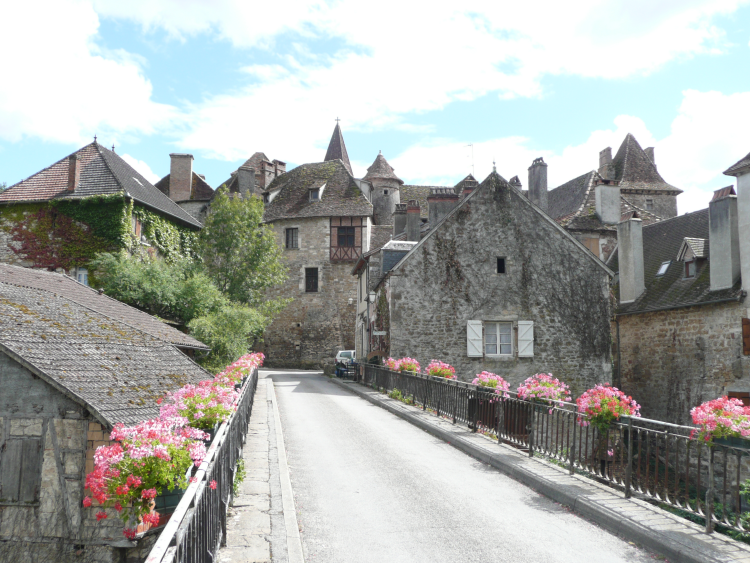 Ophorus Tours - Village Hopping in Lot Half-Day Private Tour from Sarlat