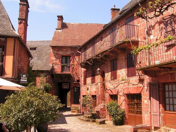 Ophorus Tours - Collonges-la-Rouge & Carennac: Discovering Timeless Villages