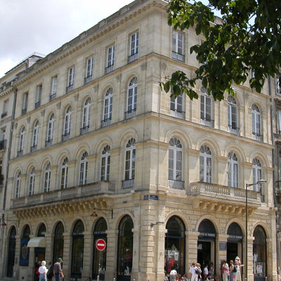 Drive to Bordeaux, Drop off at your accommodation