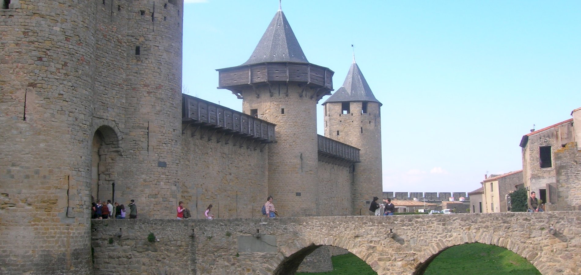Ophorus Tours - Bordeaux Private Transfer to Carcassonne 