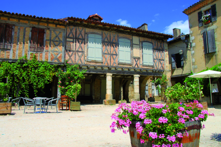 Ophorus Tours - Bordeaux to Armagnac: Private Day Trip with Distillery Tours & Tastings