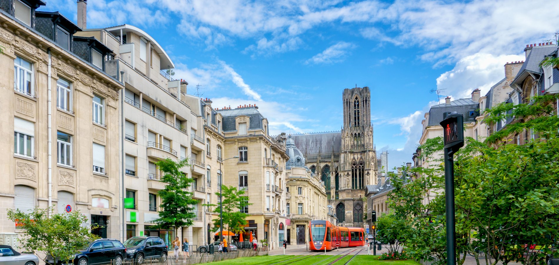 Ophorus Tours - From Paris to Reims Private Transfer
