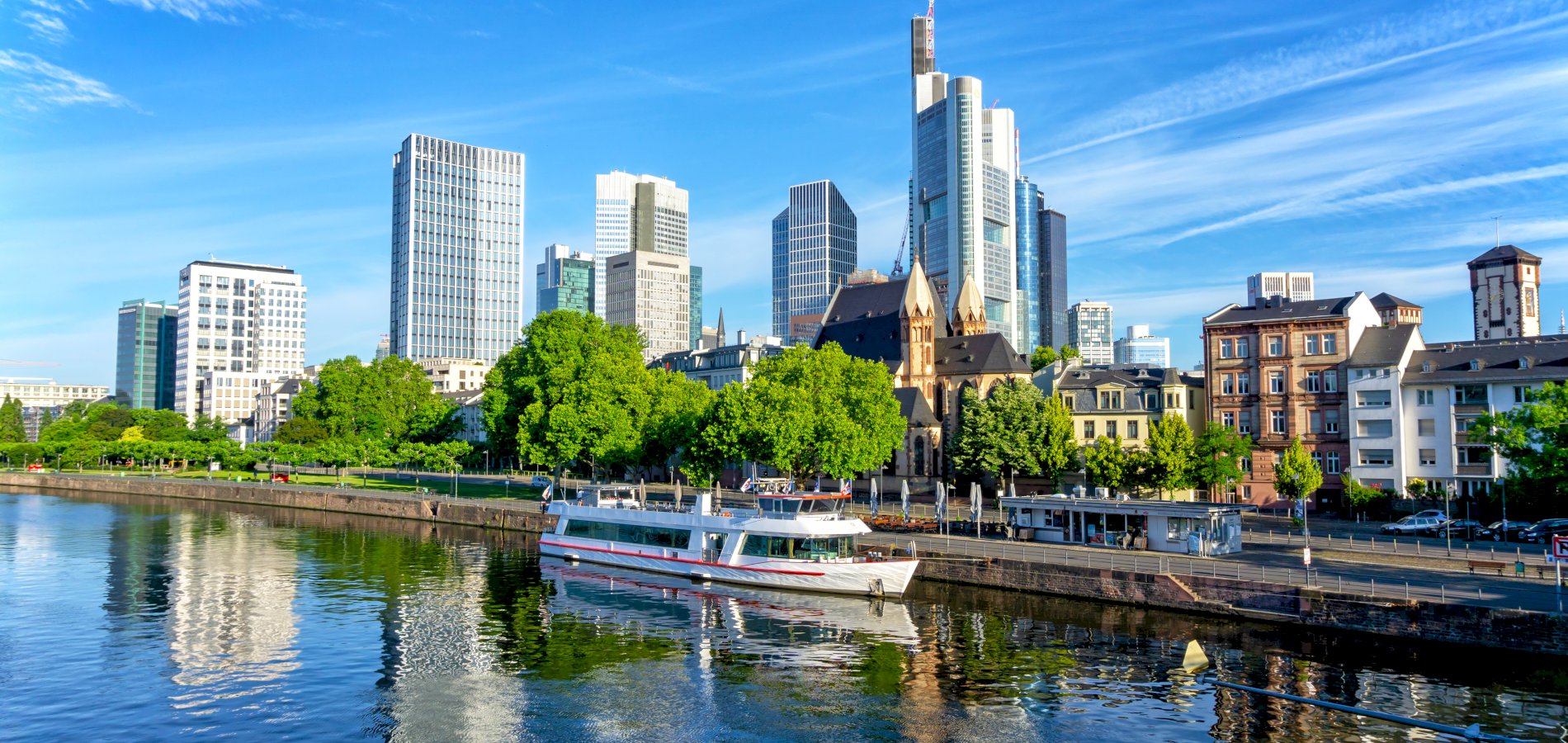 Ophorus Tours - From Strasbourg to Frankfurt Private Transfer