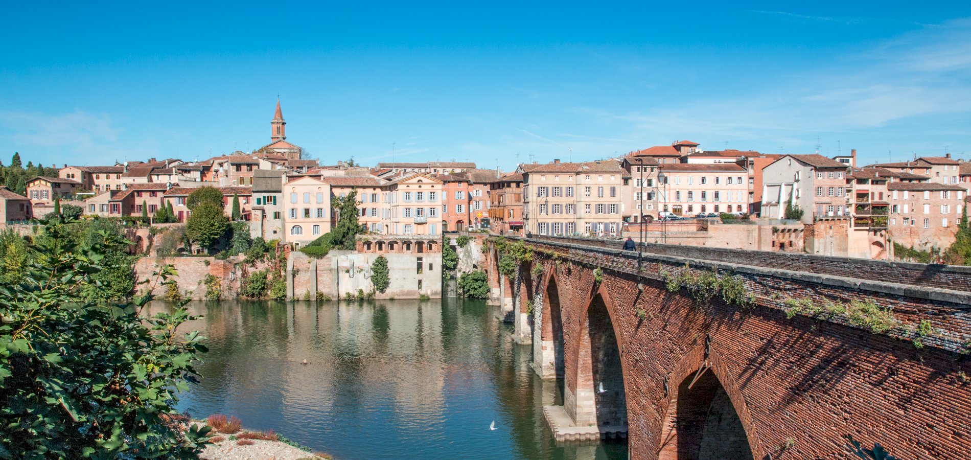 Ophorus Tours - From Toulouse to Albi Private Transfer