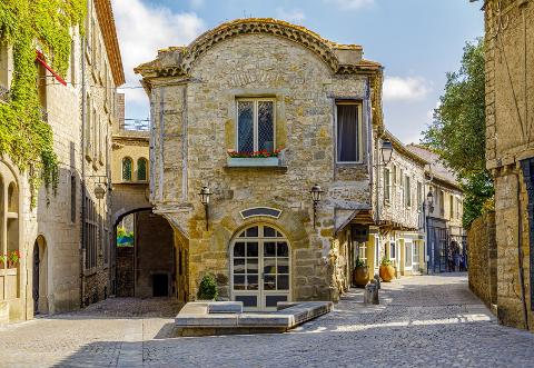 Ophorus Tours - From Toulouse to Carcassonne Private Transfer