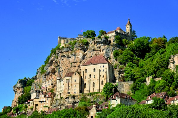 Ophorus Tours - From Toulouse to Rocamadour Private Transfer