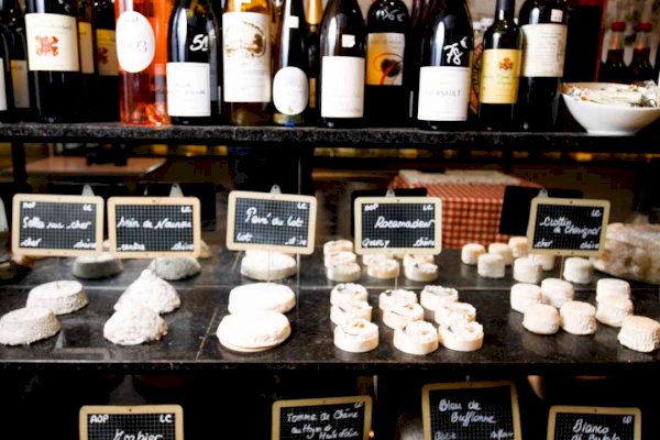 Ophorus Tours - Delicious Wine & Cheese Pairing Experience in Bordeaux