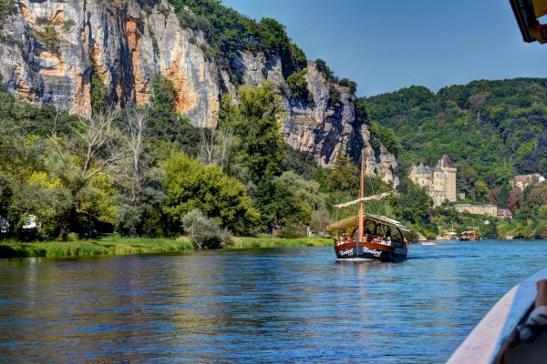 Ophorus Tours - 5 Days Small Group Dordogne Package - 4* Hotel