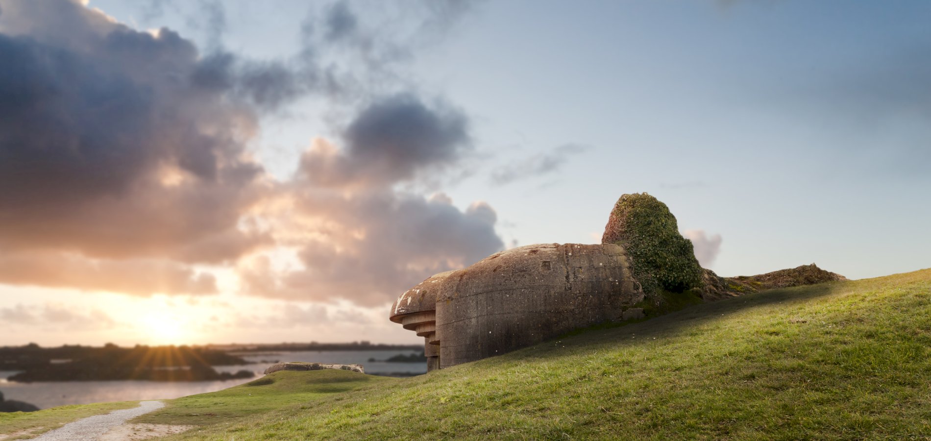 Ophorus Tours - Untold Stories: D-Day Beaches Private Tour from Caen