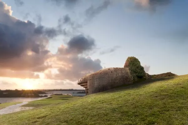 Untold Stories: D-Day Beaches & Sites Private Tour from Caen
