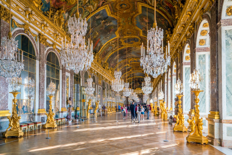 Ophorus Tours - Giverny & Versailles Small Group Tour from Paris with Lunch