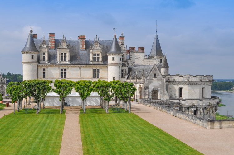 Ophorus Tours - Loire Valley Castles Small Group Full Day Tour from Paris