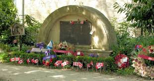 Ophorus Tours - Canadian D-Day Beaches & Sights Tour : A Personalized Journey