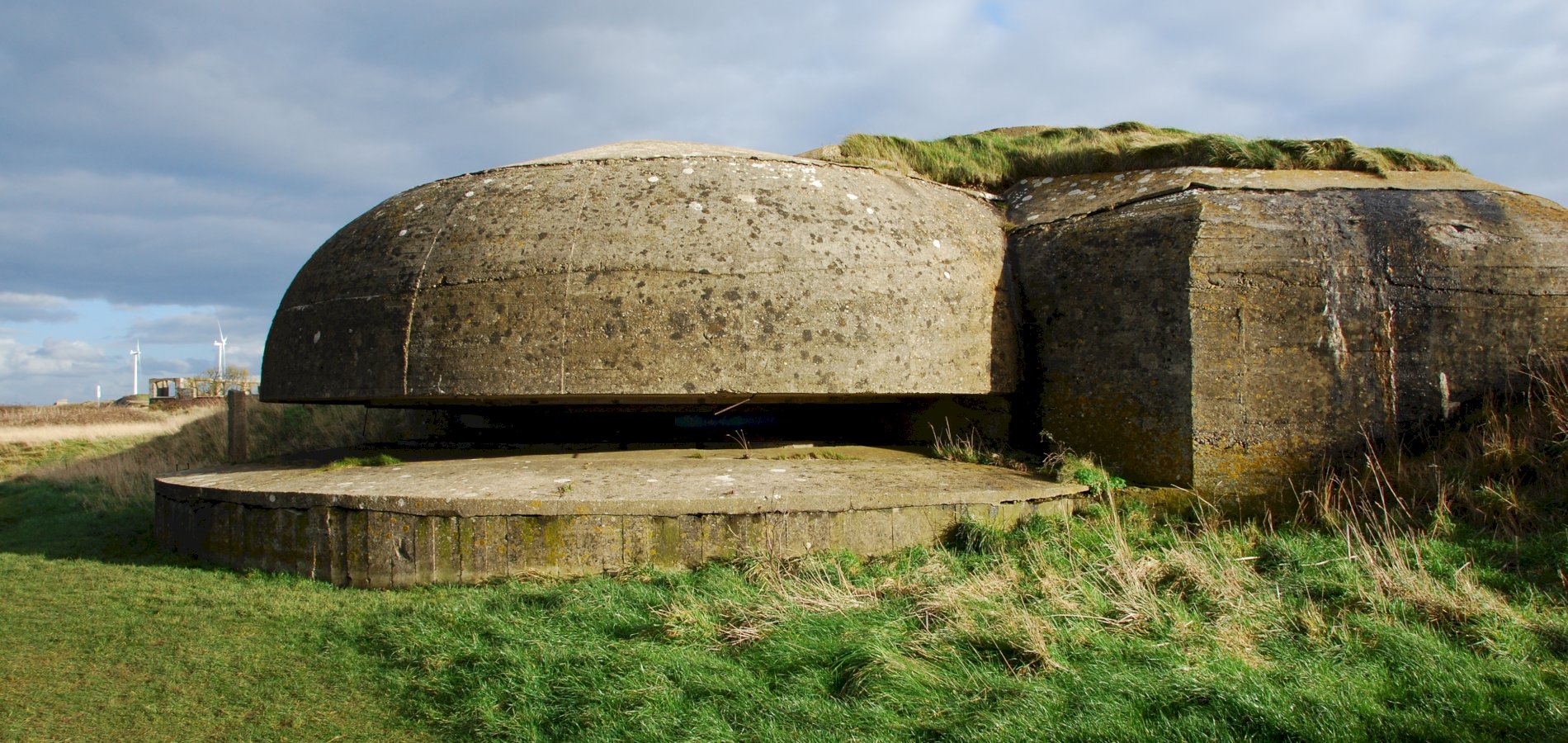 Ophorus Tours - Normandy D-Day British Sector Tour: Half-Day private experience from Bayeux