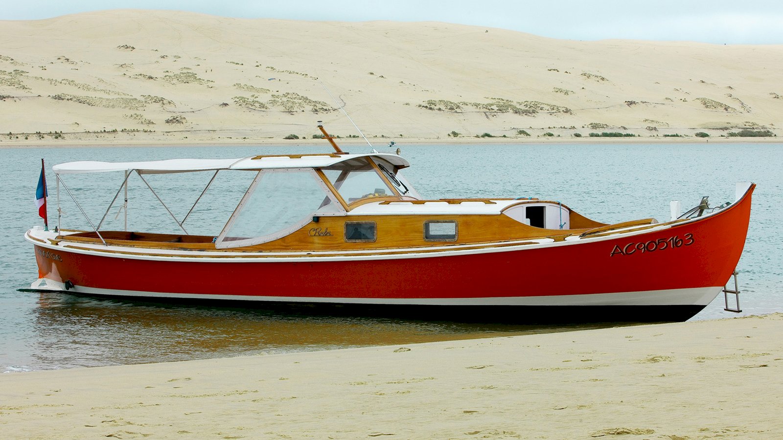 Ophorus Tours - Arcachon Bay Boat Tour on Traditional Pinasse 4-hours private