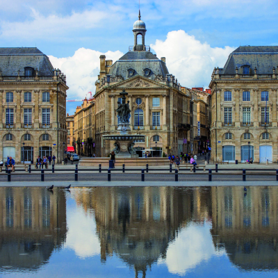 Stop at Miroir d'eau