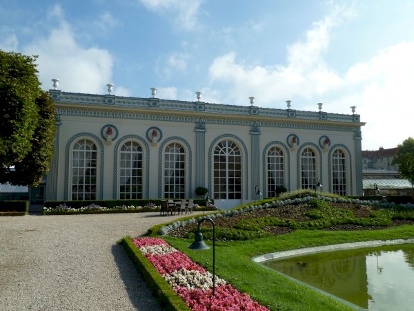 Ophorus Tours - Uncork the Legacy of Dom Perignon: A Unique Tour & Tasting at Moët & Chandon