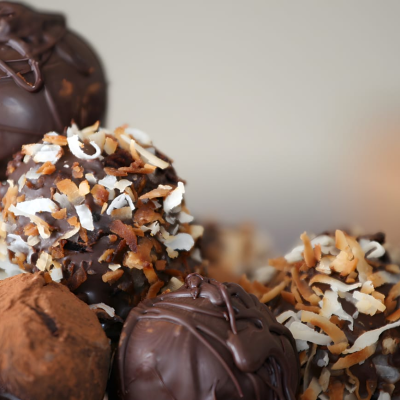 Chocolate & Macaron Stop