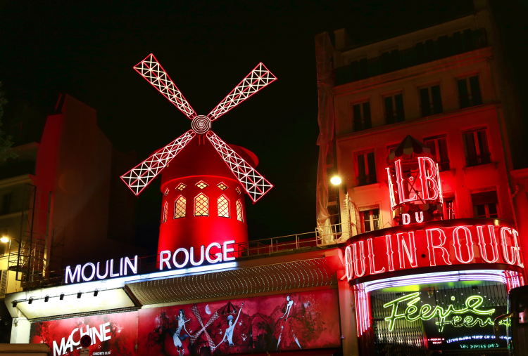 Ophorus Tours - Moulin Rouge Paris - Hotel Transfers - VIP Dinner & Show
