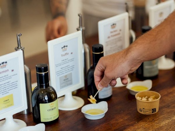 Ophorus Tours - Luberon Villages & Olive Oil Mill Tour from Aix-en-Provence