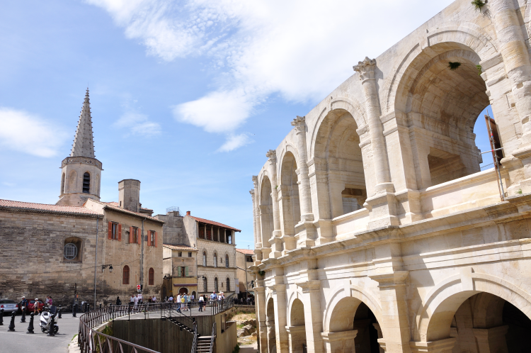 Ophorus Tours - Arles, Saint Rémy & Les Baux : A Cultural Tour in Provence