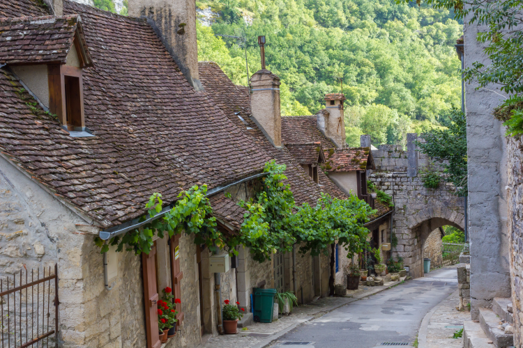 Ophorus Tours - Rocamadour Village: Discovering Medieval Splendor