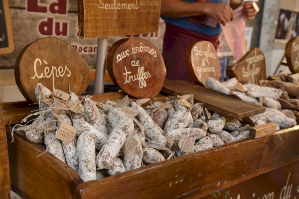 Ophorus Tours - Private Sarlat Market Gourmet Tour