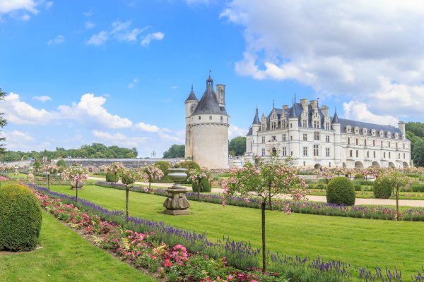 Ophorus Tours - From Tours to Chenonceau Castle tour half-day private