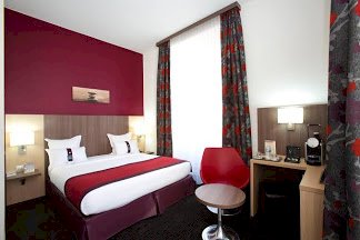 Ophorus Tours - Hotel Churchill (Bayeux) - Ferdinand Hotel (Tours) - Quality Inn (Bordeaux) - or similar