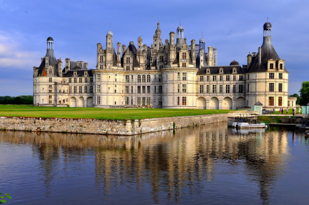 Ophorus Tours - Chambord & Chenonceau Castles Tour from Tours