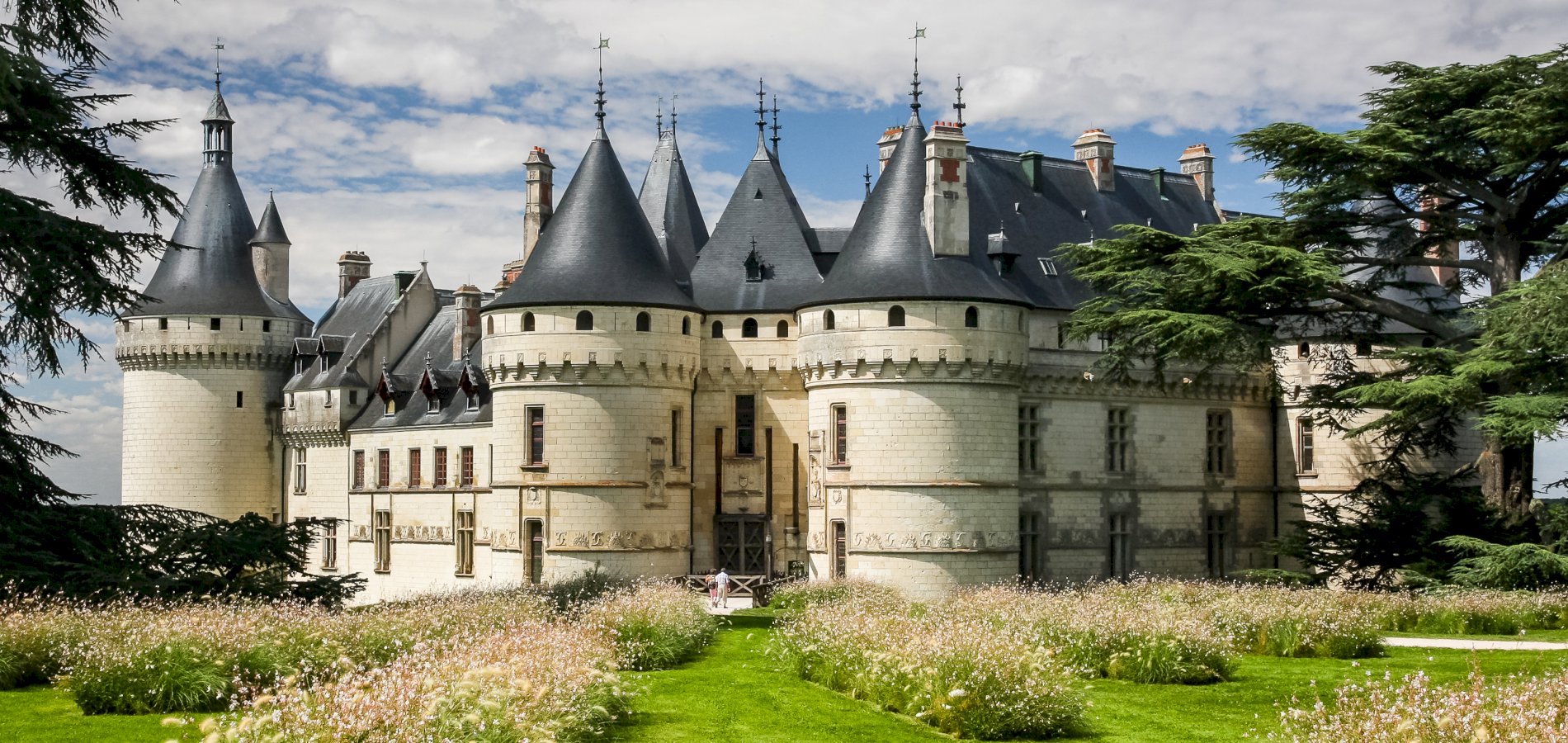 Ophorus Tours - A Private Loire Valley Day Trip from Tours to Chaumont & Chambord Castles