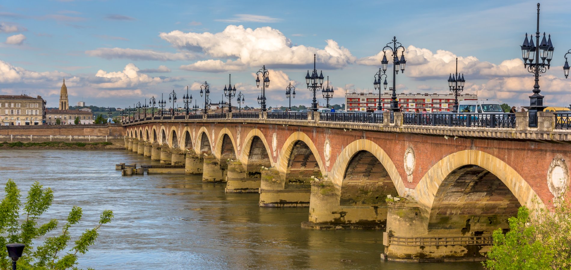 Ophorus Tours - From Pauillac Cruise Port to Visit Bordeaux shore excursion private