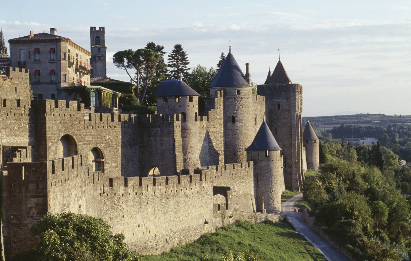 Ophorus Tours - Avignon Private Transfer to Carcassonne