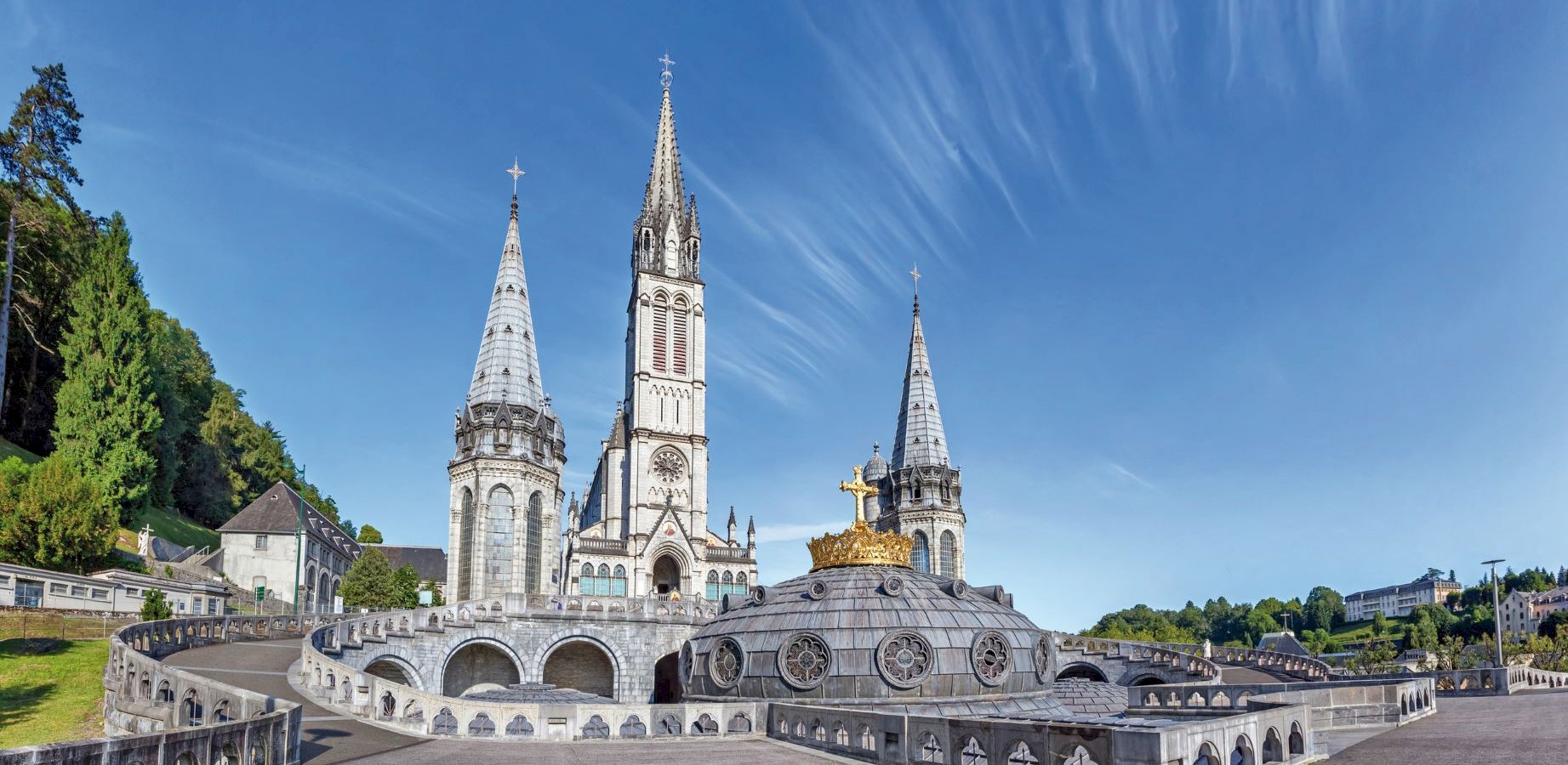 Ophorus Tours - Avignon Private Transfer to Lourdes