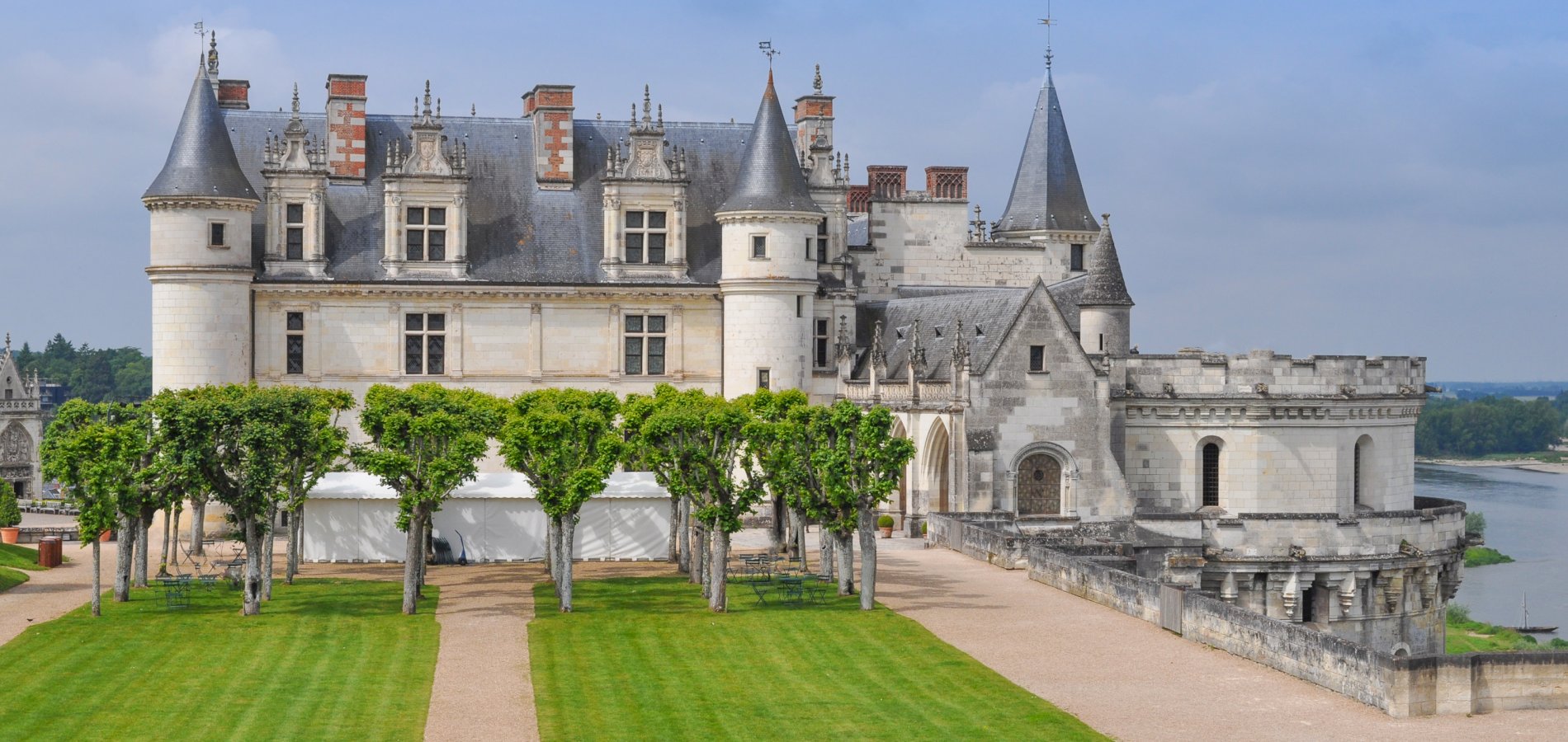 Ophorus Tours - Bayeux Private Transfer to Amboise
